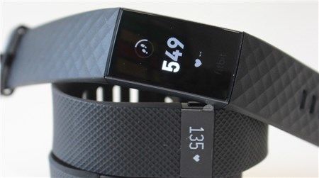 Fitbit Charge 3 - Thiết kế mỏng nhẹ cùng kho tính năng ấn tượng
