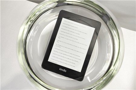 Đánh giá Kindle Paperwhite Gen 10 - Khi chống nước được phổ cập