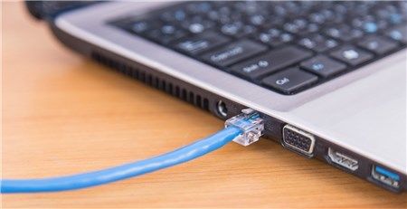 Wi-Fi so với Ethernet: Kết nối nào tốt hơn?