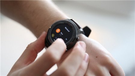 Đánh giá nhanh Huawei Watch 2: kích thước to, có 4G LTE, hỗ trợ tập luyện mạnh mẽ