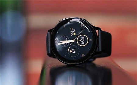 So sánh đồng hồ thông minh Garmin với Samsung