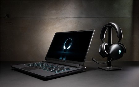 Máy tính xách tay chơi game 18 inch của Alienware sẽ trở lại vào năm 2023