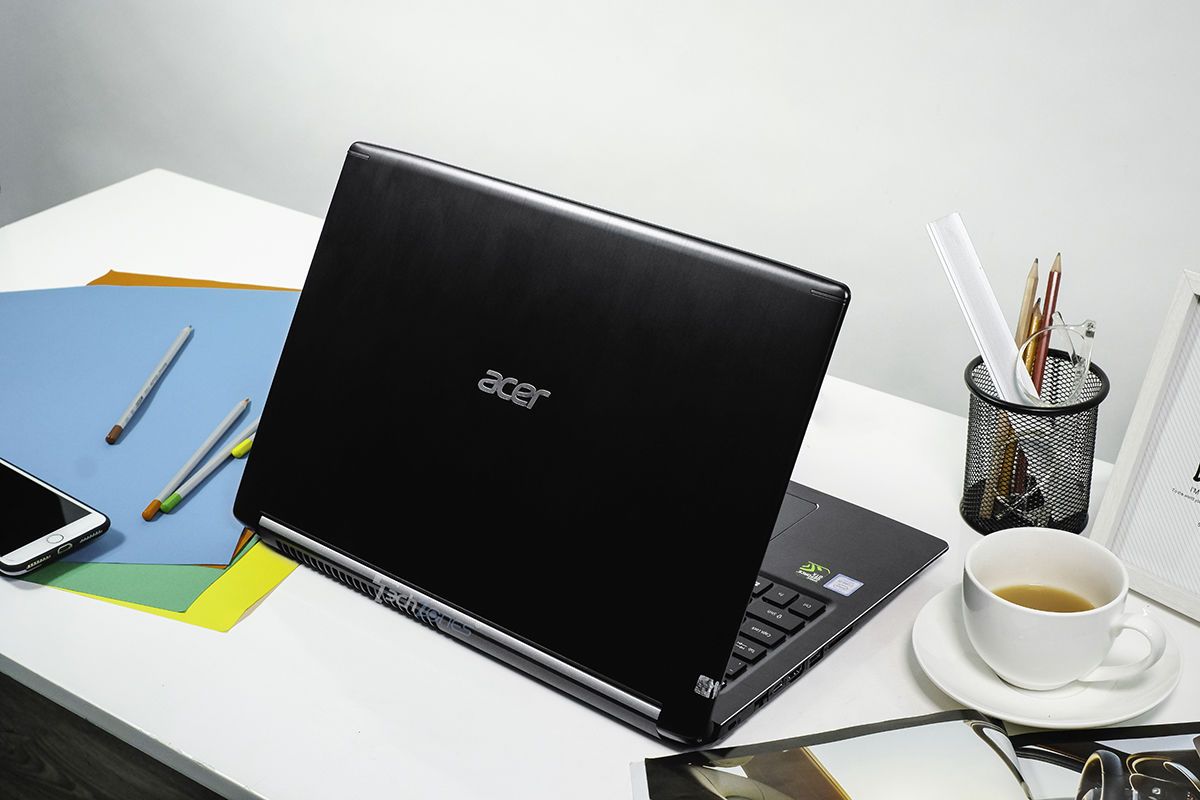Acer Aspire 7 A715 (mã 72G-50NA)